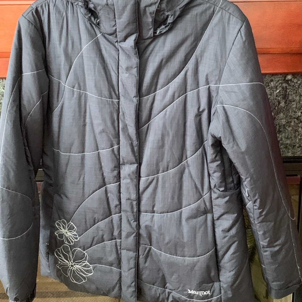 Marmot Size L Women’s Black Snowboarding Skiing Jacket Excellent Condition